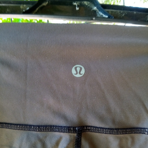 Lululemon leggings - Picture 3 of 4
